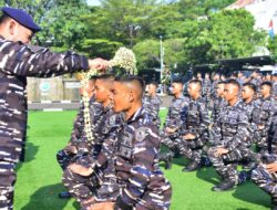 Danpushidrosal Beri Penghargaan Personel Berprestasi,Sekaligus Sambut Keluarga Baru Pushidrosal