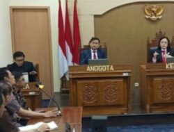 Abaikan Uji Konsekuensi KHS Jokowi Libatkan Eksternal, Hakim KIP Cecar Pihak UGM