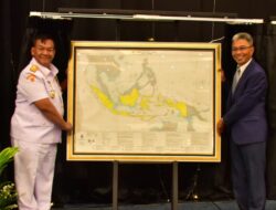 Pushidrosal Hibahkan 2000 Lembar Peta NKRI Ke Kemendiktisaintek RI,Menambah Wawasan Kebangsaan Bagi Generasi Muda