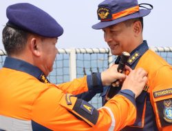 Danpushidrosal Sematkan Brevet Kehormatan Hidro-Oseanografi ke Sejumlah Pejabat TNI, Kementerian, dan Lembaga Negara