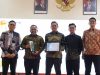 United Tractors Soroako Raih Best National Contractor PT Vale Indonesia